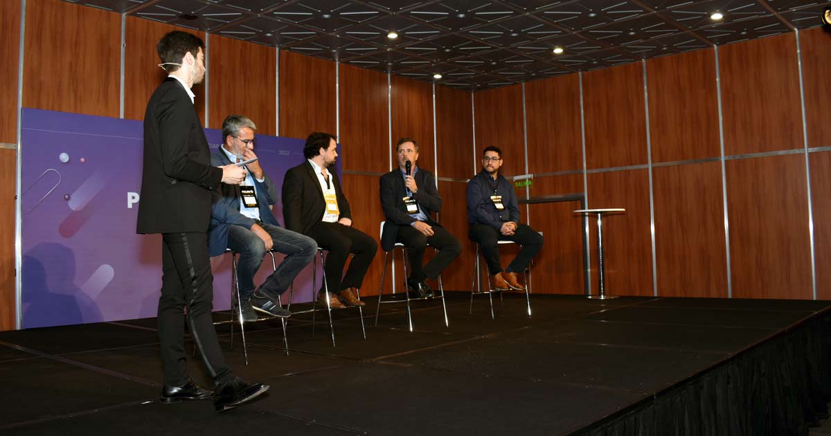 Representantes de Gfast durante la charla sobre Fabricacin Nacional de Pulso IT