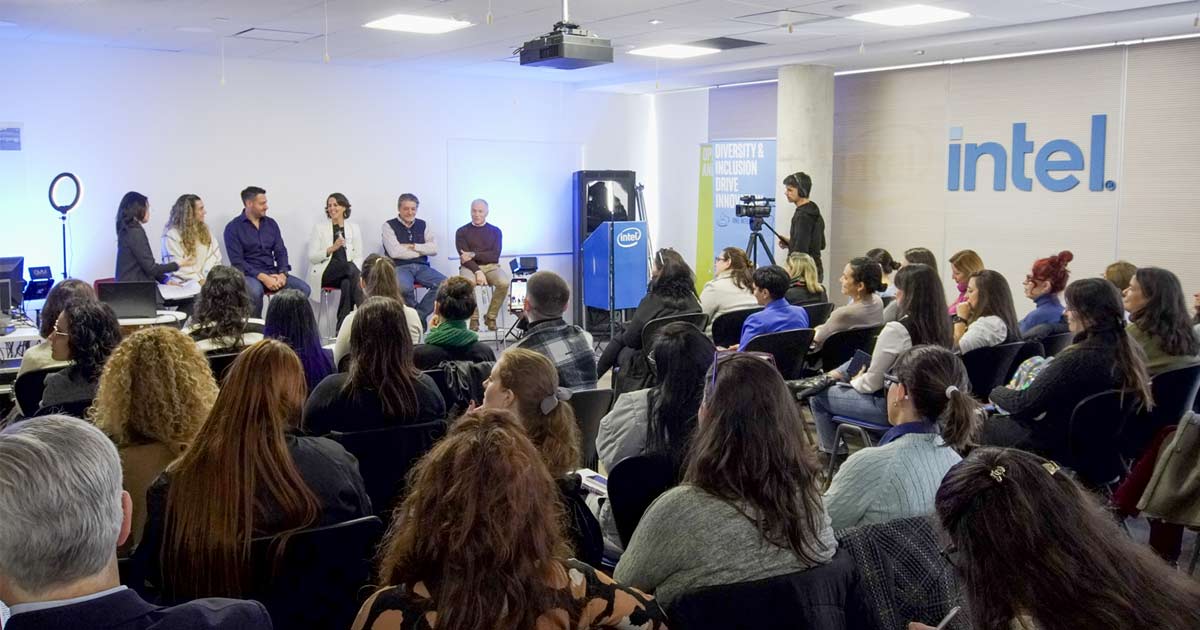 1000 Mujeres IA: Industria, universidad y gobierno juntos para cerrar la brecha de gnero IT